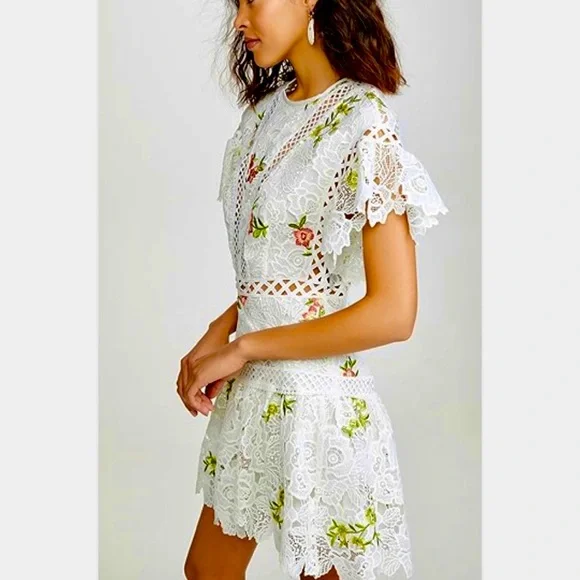 #D2 Saylor Robbie White Lace & Floral Mini Dress - Picture 6 of 9